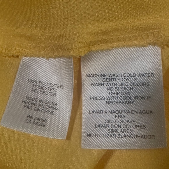 Jones New York Sleeveless Top Size 8 Yellow Draped Cowl Neckline Silky Finish - Picture 5 of 8